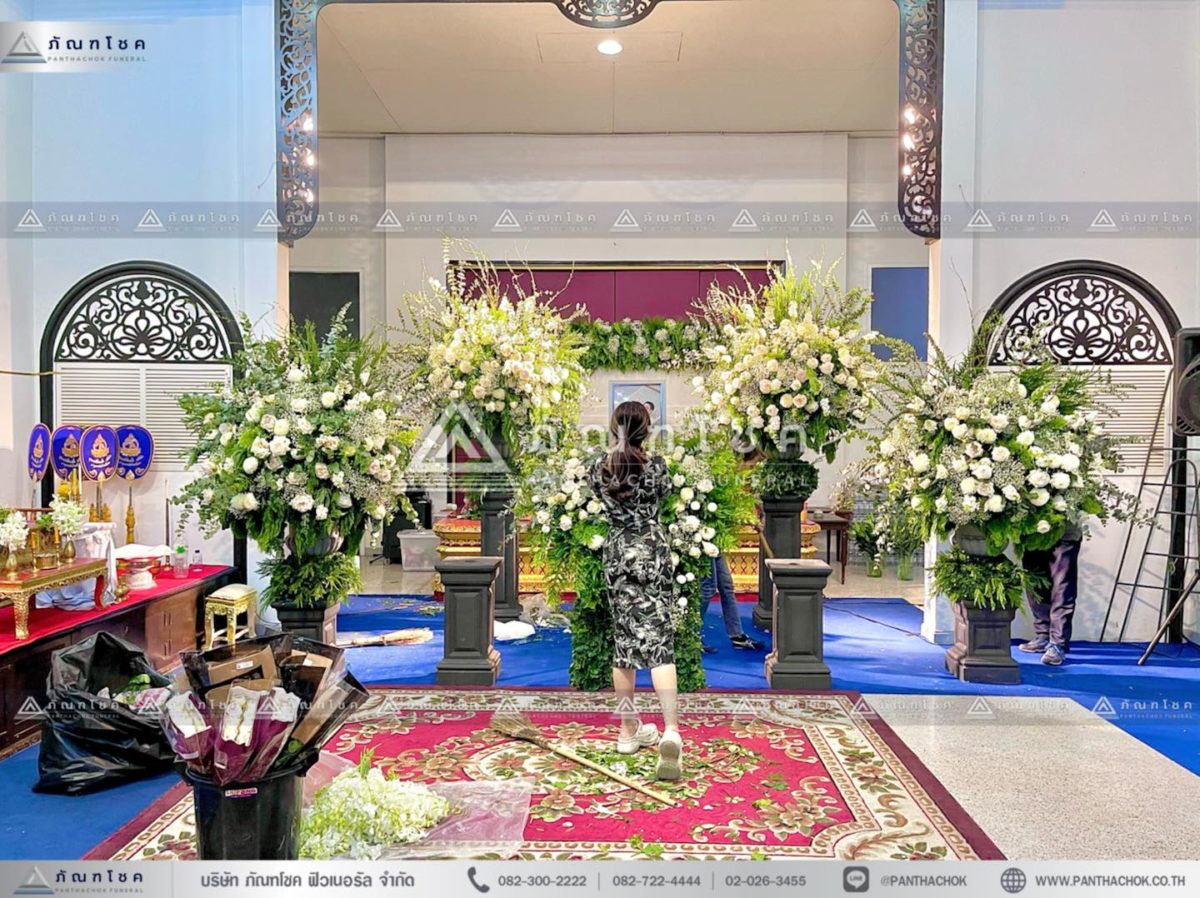 ดอกไม้งานศพ ดอกไม้งานศพกรุงเทพ จัดงานศพ ดอกไม้หน้าหีบ ดอกไม้งานศพวัดทพศิรินทร์